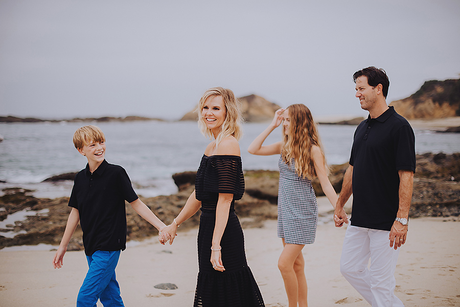 3-ways-to-capture-natural-moments-when-photographing-families