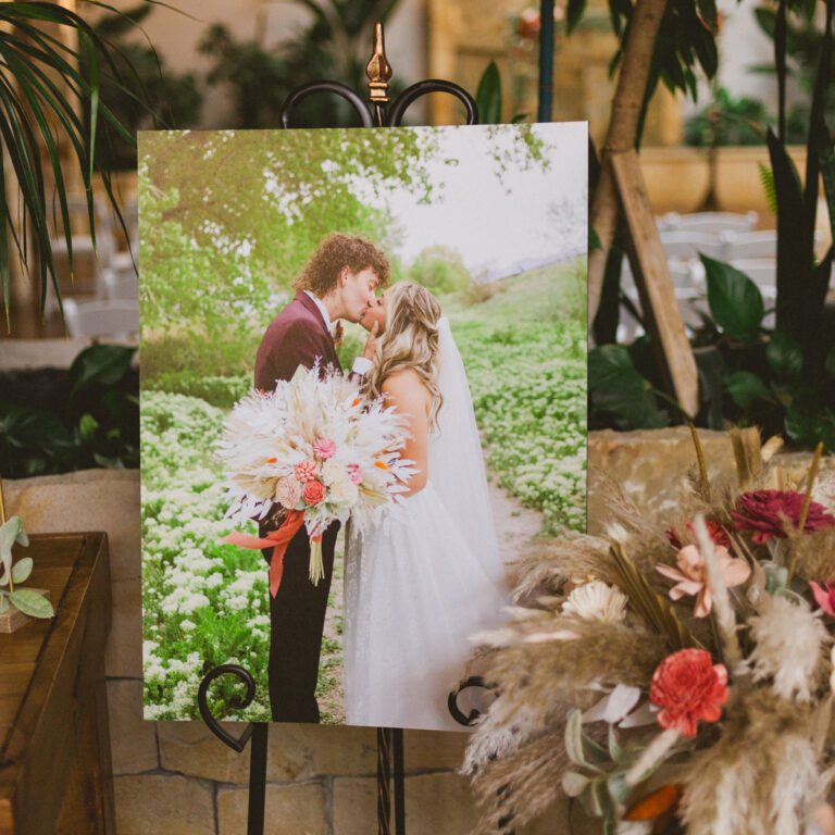 easel-large-photo.jpg